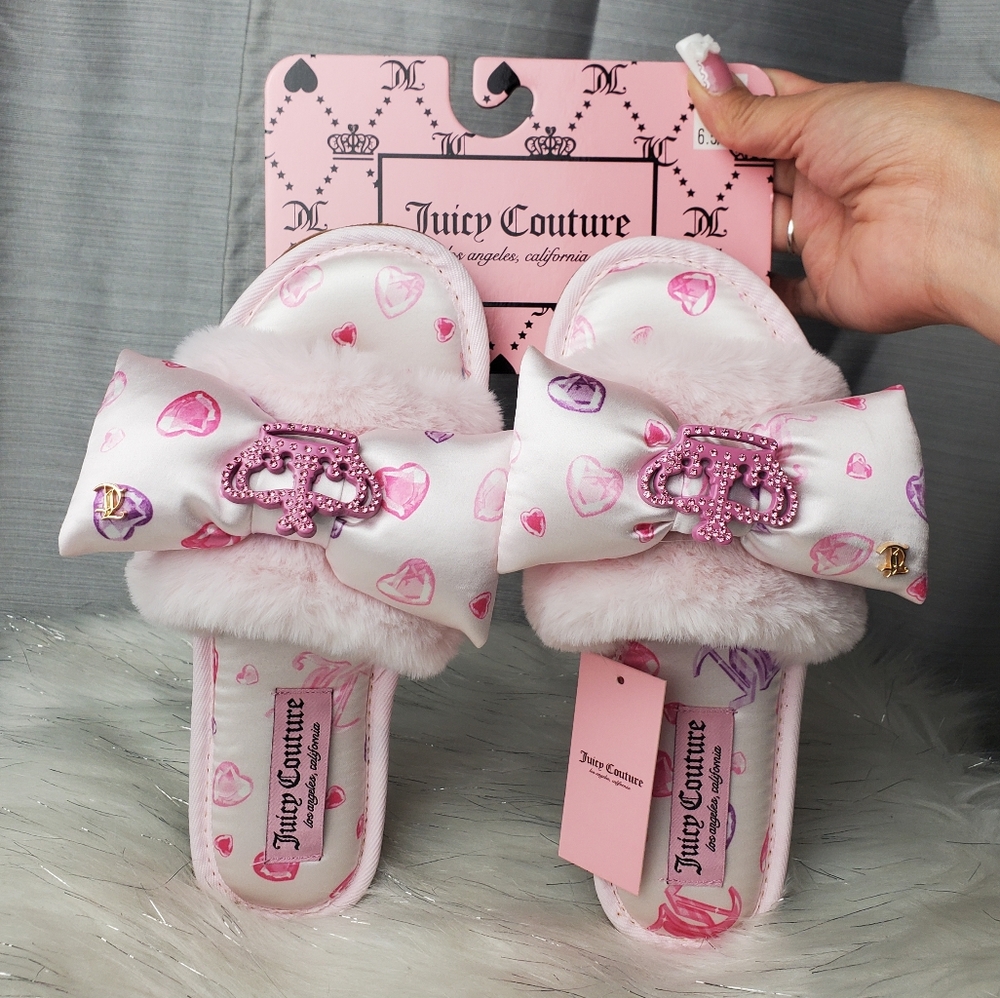 JUICY COUTURE blush Pink Rhinestone Crown Slippers